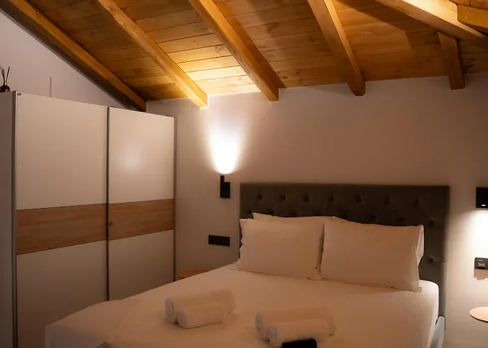 Korifes Meteora Lithari 01 *