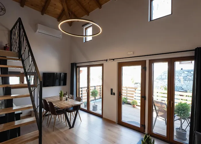 Korifes Meteora Lithari 01